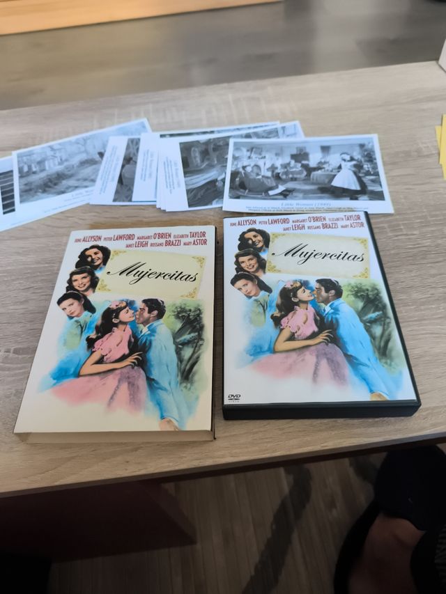 DVD Mujercitas con postales de colección