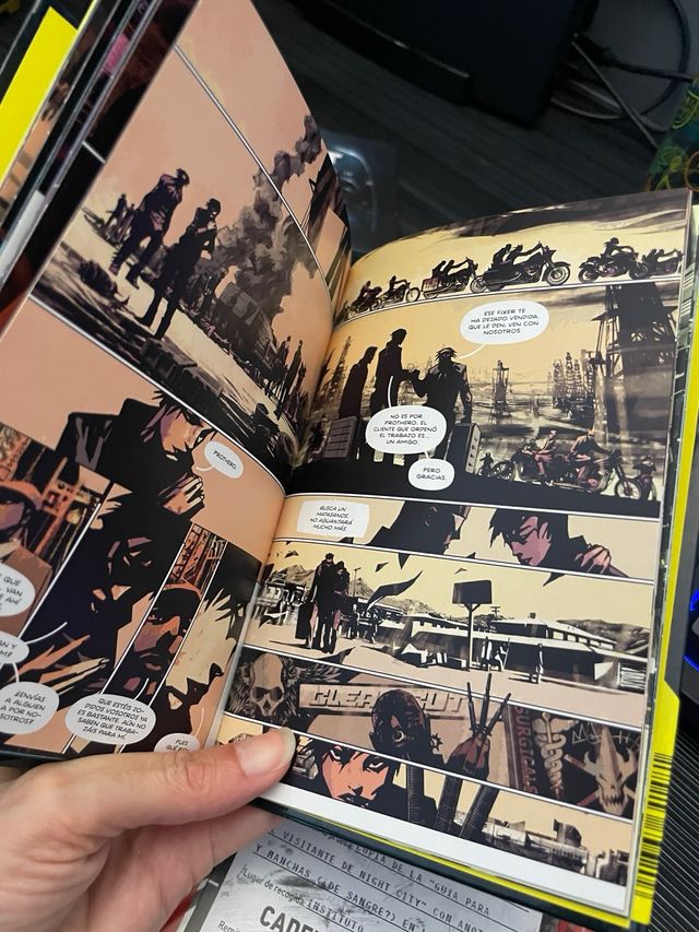 Cyberpunk 2077 Cómic y Guía NCPD