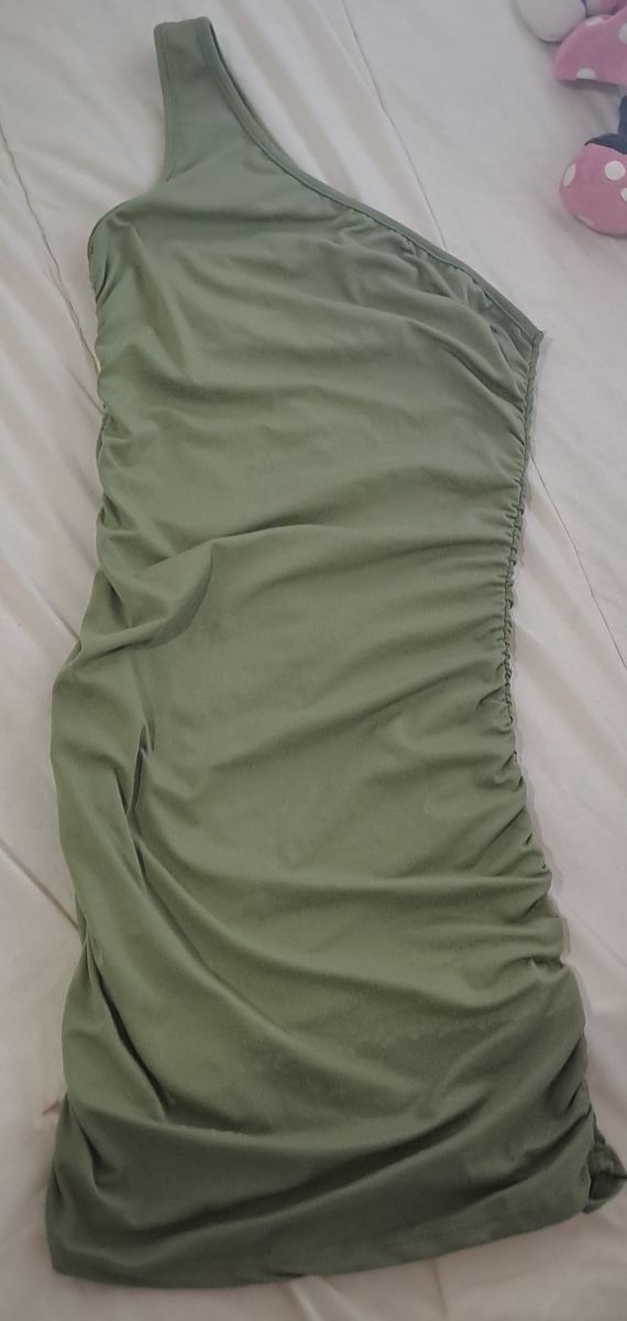 Vestido verde asimétrico talla única