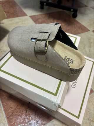 Zancos GIVANA Talla 36, 40, 41 Beige/Marrón