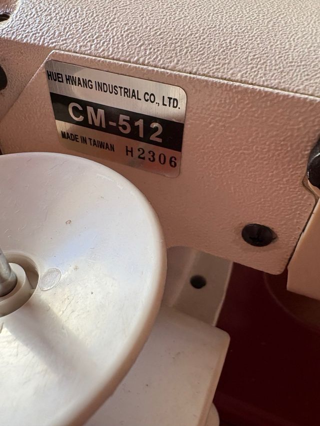 Máquina de coser MARSEW 2005