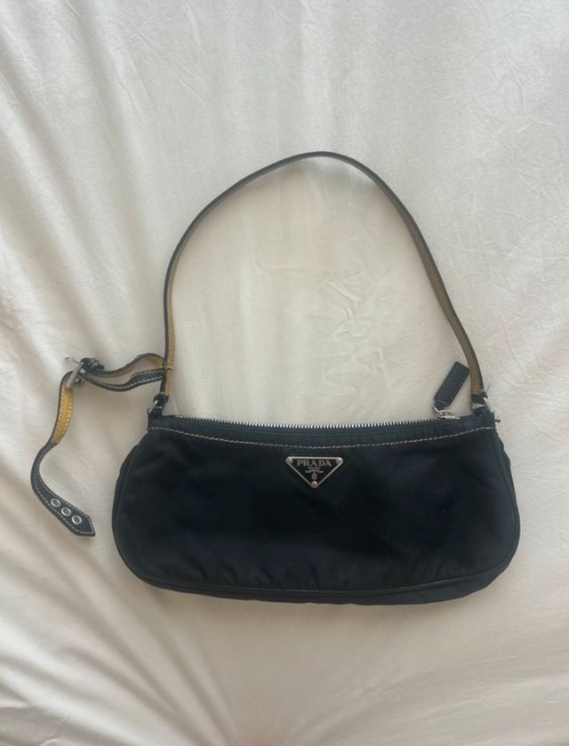 Bolso Prada Negro y Amarillo