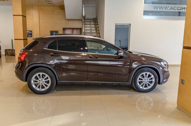 Mercedes-Benz GLA 200D URBAN