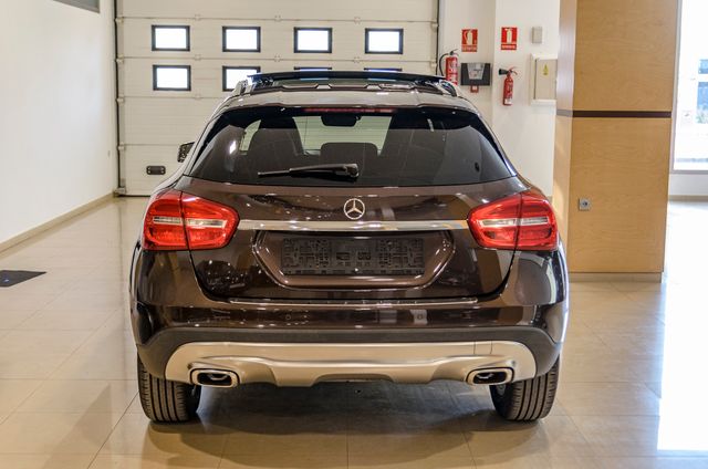 Mercedes-Benz GLA 200D URBAN
