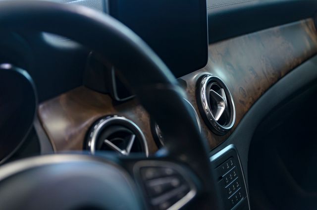 Mercedes-Benz GLA 200D URBAN