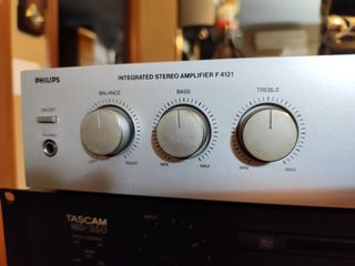 Amplificador Philips F-4121 Plata