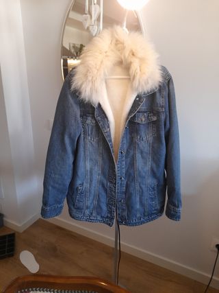 Chaquetón tejano con cuello de pelo