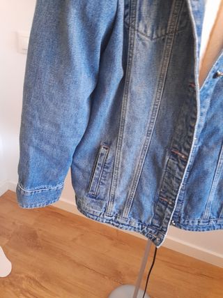 Chaquetón tejano con cuello de pelo