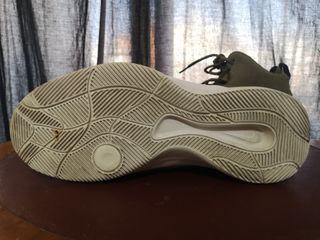 Zapatillas Nike verde militar apenas usadas