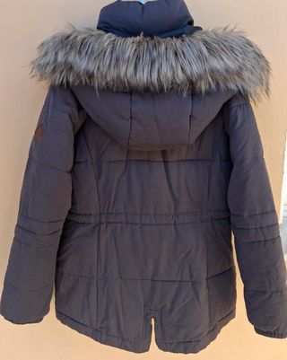 Chaqueta plumas gris Hollister