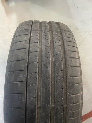 neumáticos pirelli pzero 275/40R22 107Y
