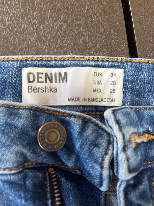 Pantalón pitillo Bershka azul Talla S