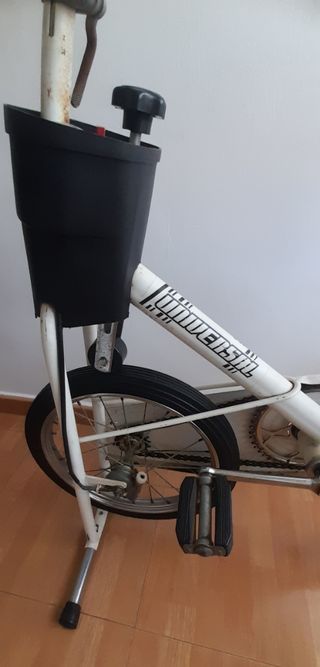 Bicicleta Estática Antigua Blanca