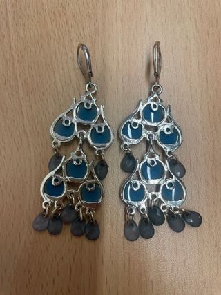Pendientes largos turquesa y grises