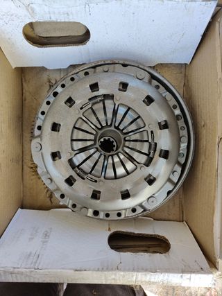 Embrague LUK BMW 320d E46