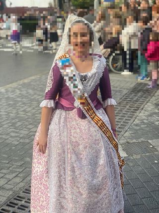 Vestido de fallera rosa y morado