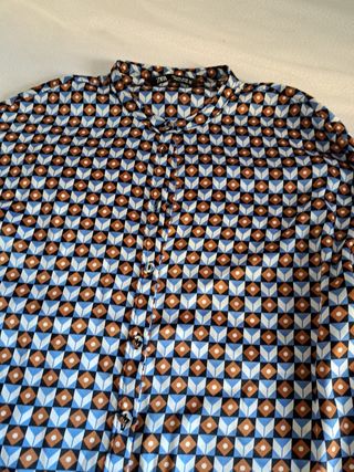 Conjunto pantalón y camisa estampado
