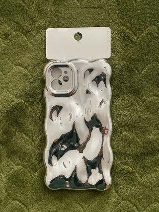 Funda iPhone 11 Cromada AleHop