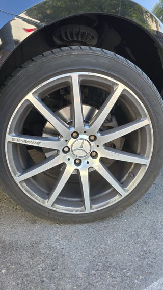 Llanta Original Mercedes AMG 19