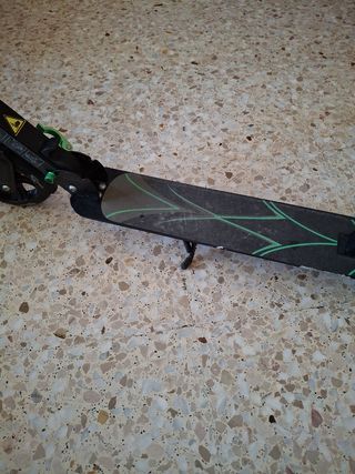 Patinete plegable con correa