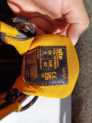 Zapatos Tecon la punta de acero