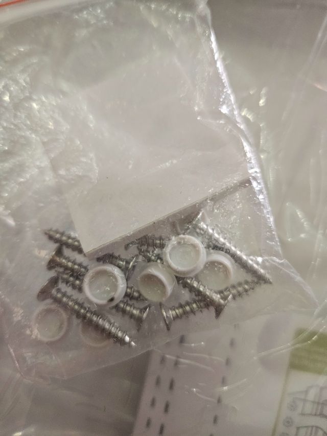 Porta per gatti trasparente e bianca. AFFARE.