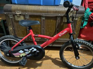 Bicicleta infantil roja Btwin