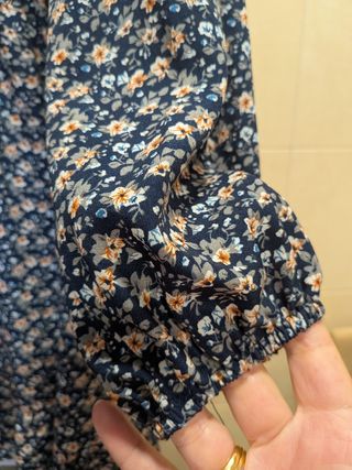 Vestido floral azul y multicolor