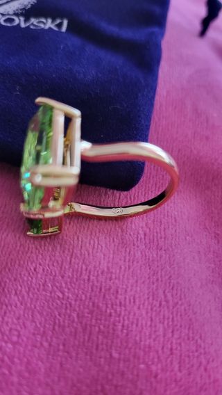 Anillo Swarovski Dorado y Verde
