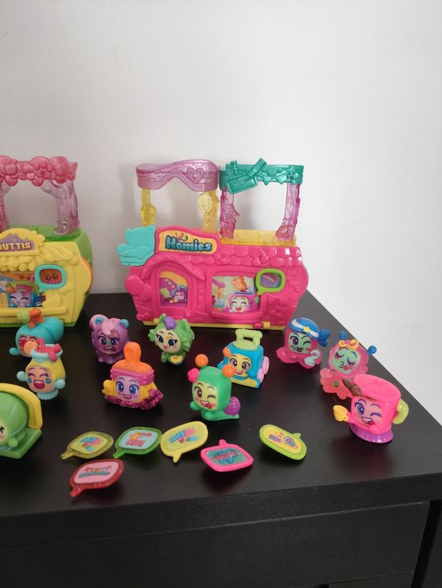 Moji Pops - Tiendas y Figuras