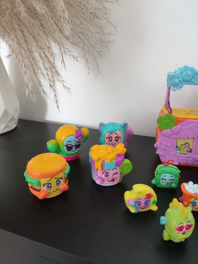 Moji Pops - Tiendas y Figuras