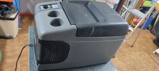 Nevera compresor portátil para vehículo 12v o 24v