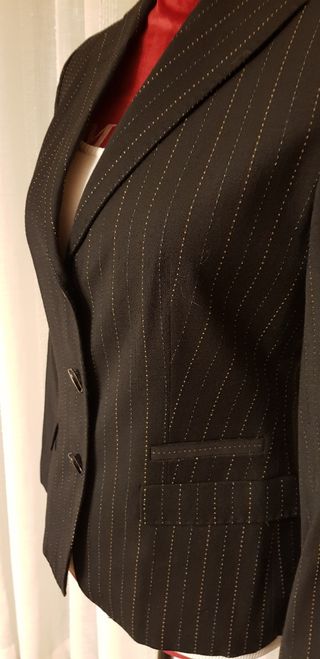 Traje RV negro con listas beige