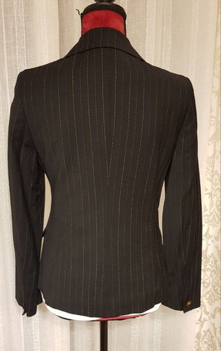 Traje RV negro con listas beige