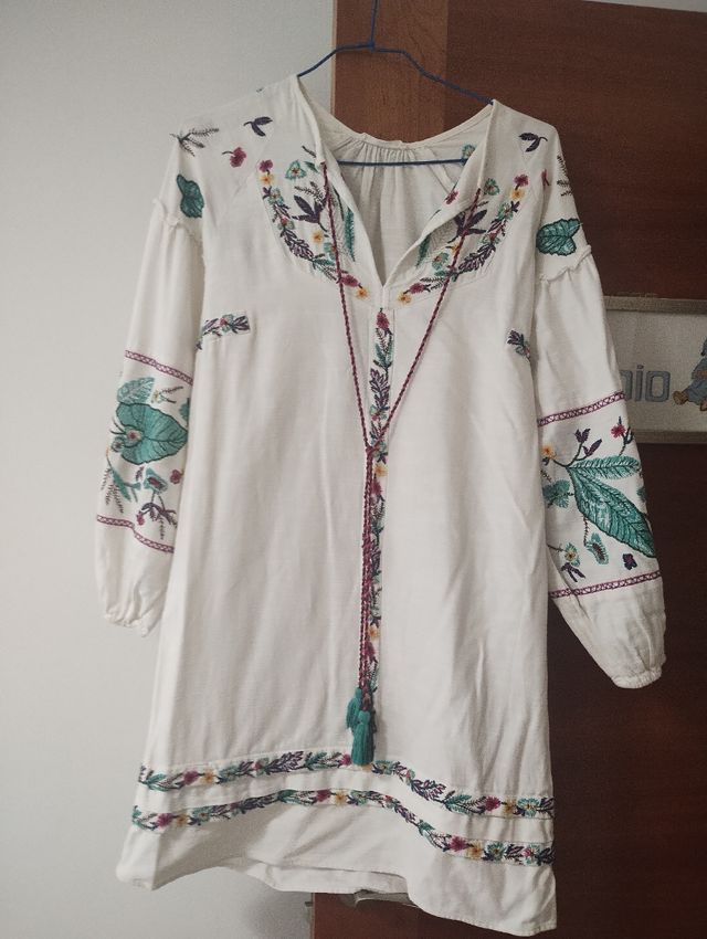 Vestido blanco bordado talla S