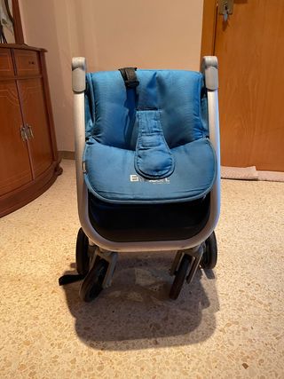Cochecito de bebé azul