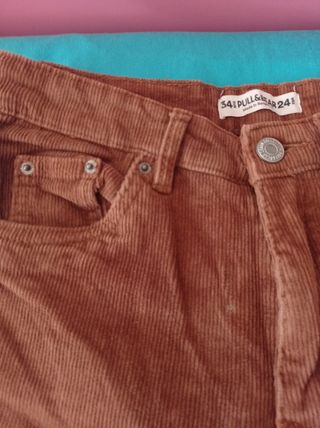 Pantalón pana Pull&Bear marrón