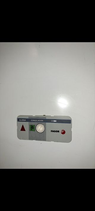 Congelador Fagor con garantía de un año
