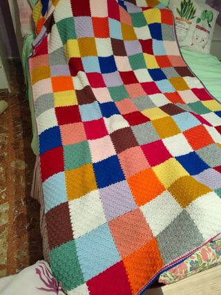 Manta tejida a mano multicolor