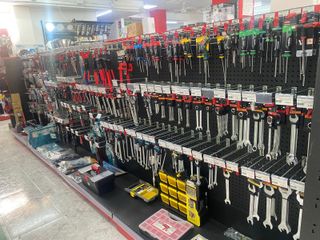 R-7938965 Traspaso de Ferreteria en Lloret de Mar