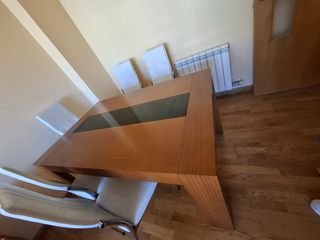 Mesa de salón extensible madera y cristal