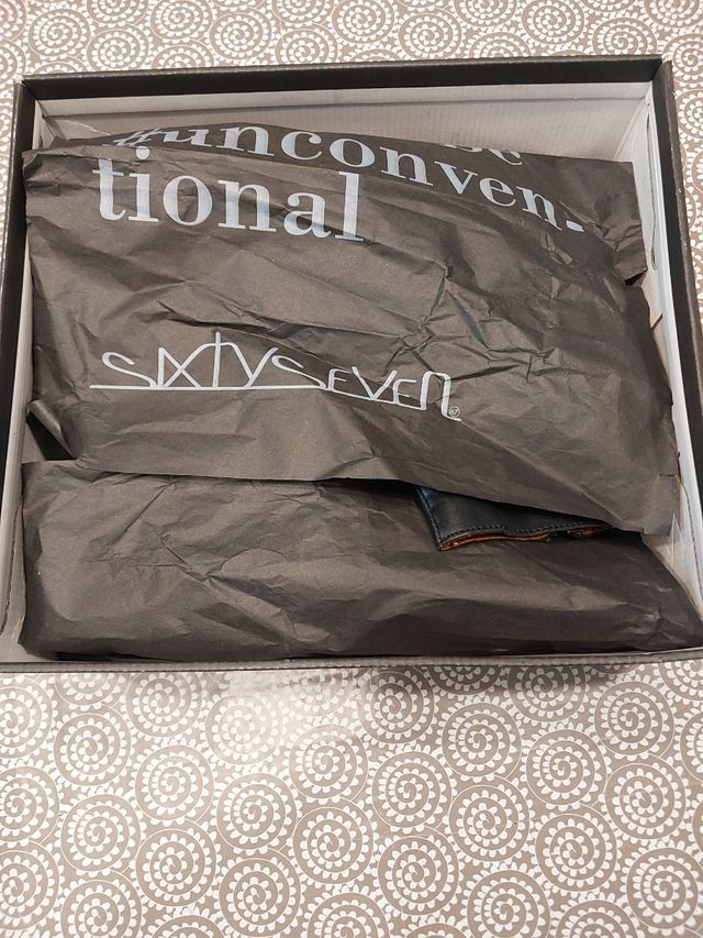 Botines de piel negros