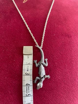 Collana con iguana snodabile in argento 925