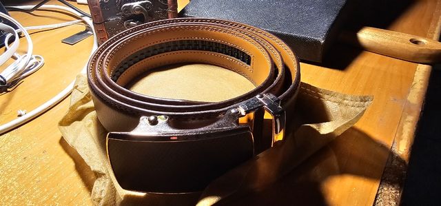 Cinturón Micrométrico Marrón y Plateado