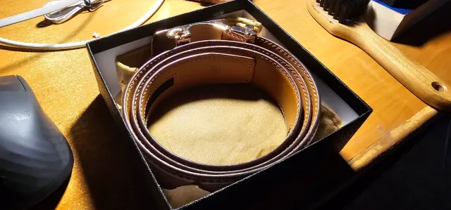 Cinturón Micrométrico Marrón y Plateado