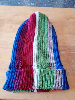 Gorro de lana holgado multicolor