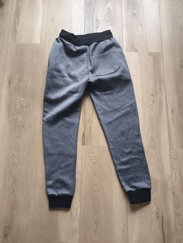 Pantalones Jordan grises con cremallera