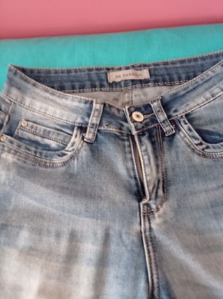 Pantalón vaquero azul talla 34
