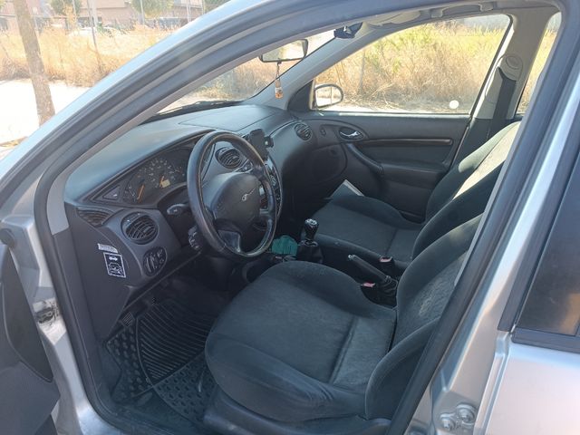 Ford Focus 1.8 TDdI 90cv