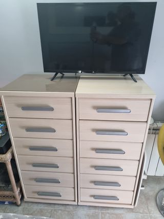 2 Cómodas de dormitorio de madera y cristal